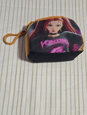 K-pop Black & Tan Mini Clip Pouch Coin bag